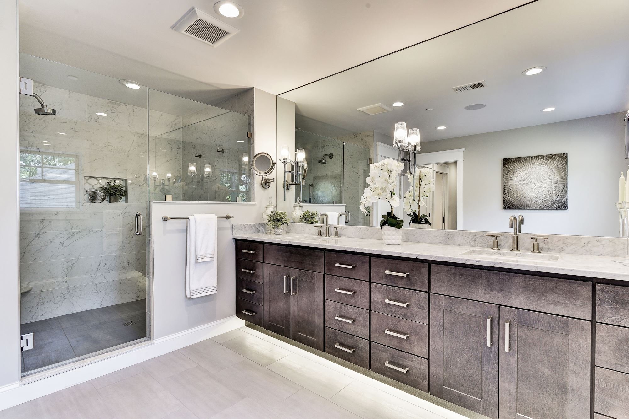 Cayuga bath vanity shower