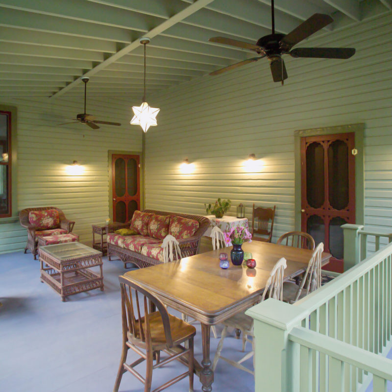 Enterprise Rd Porch Interior Day Shot Angle-1-800x800